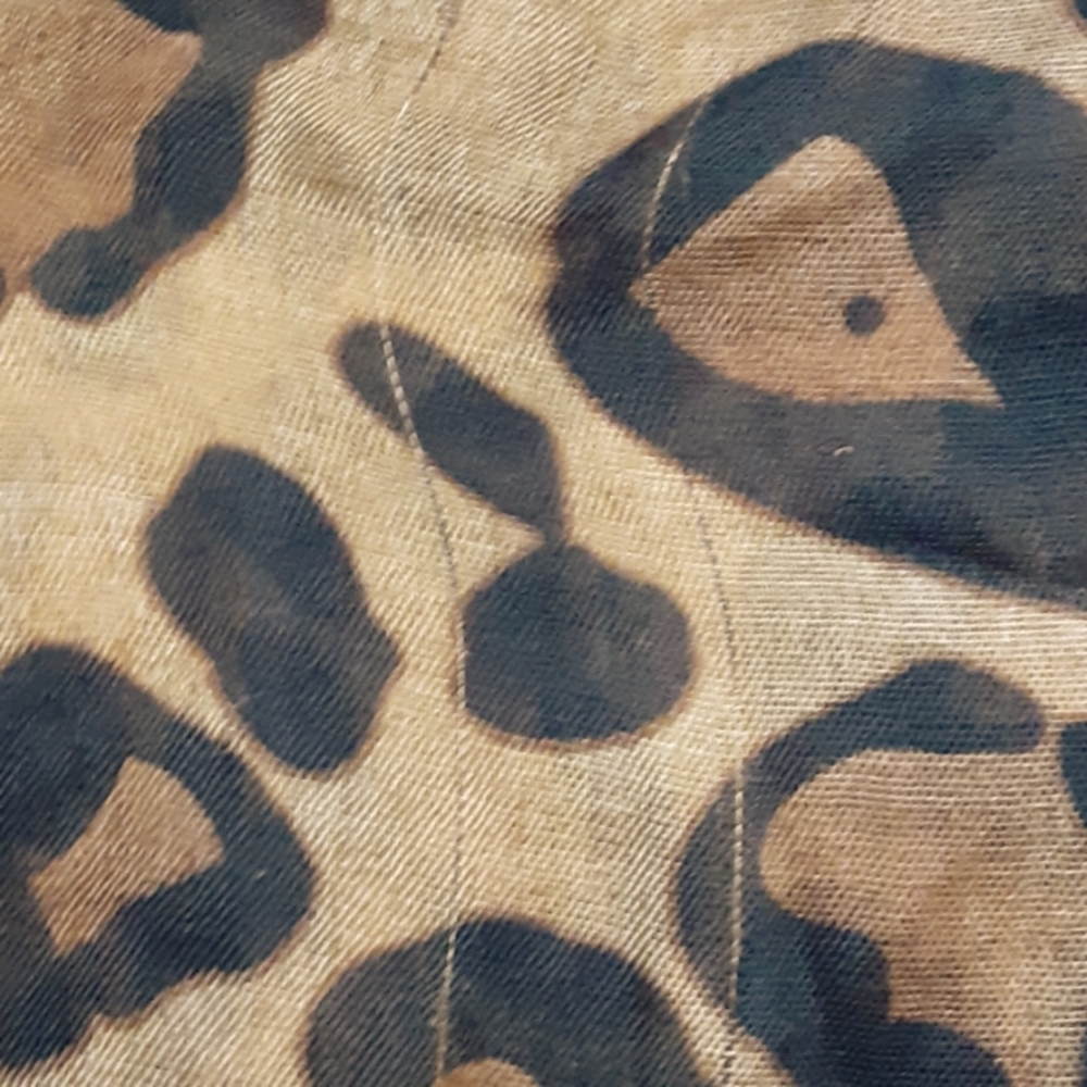 Leopard scarf - Picture 2 of 3